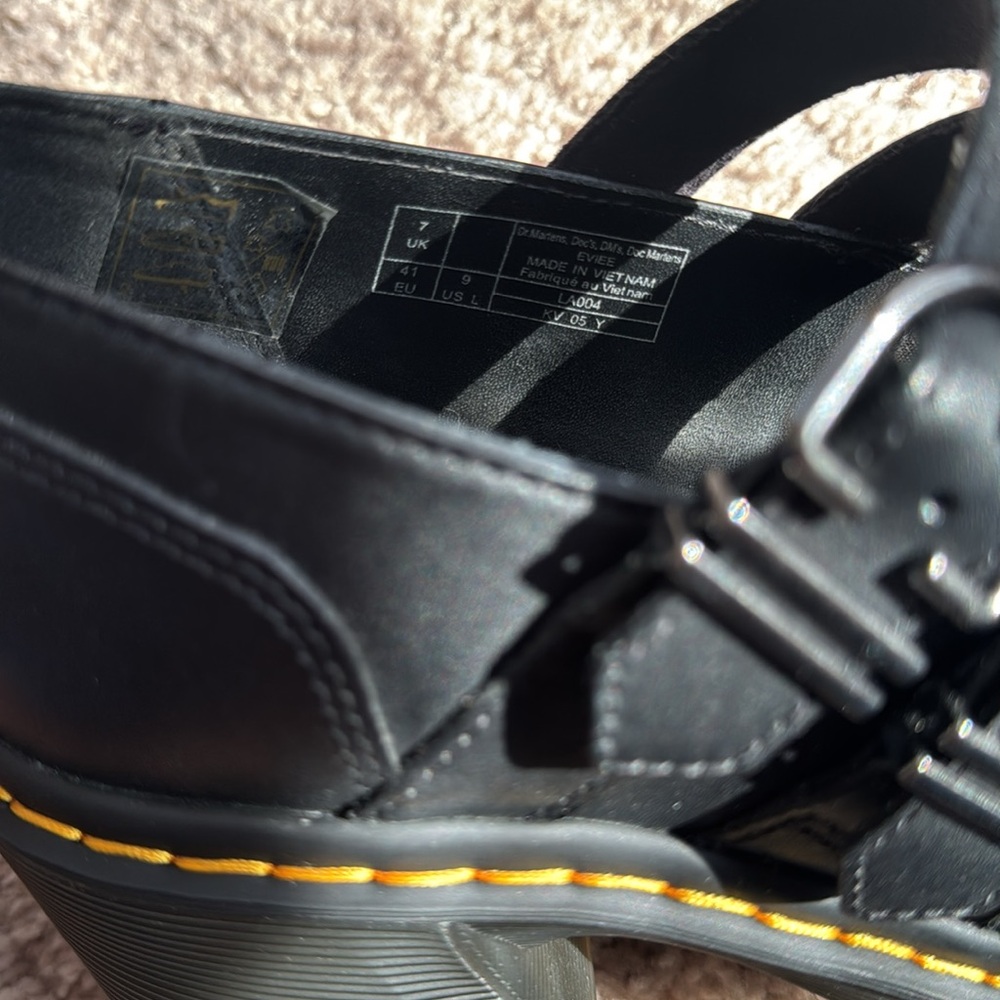 Dr. Martens Eviee- Women's 9 - Picture 7 of 16